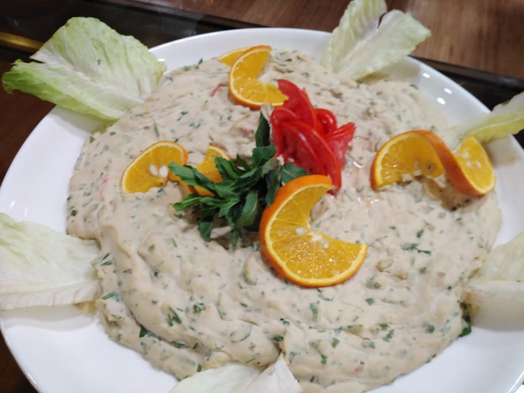 فندق كراون بلاس السياحي