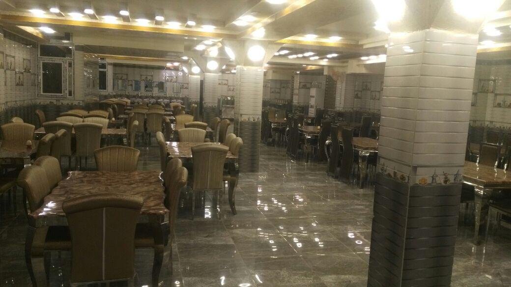 فندق ومطعم الاقمار