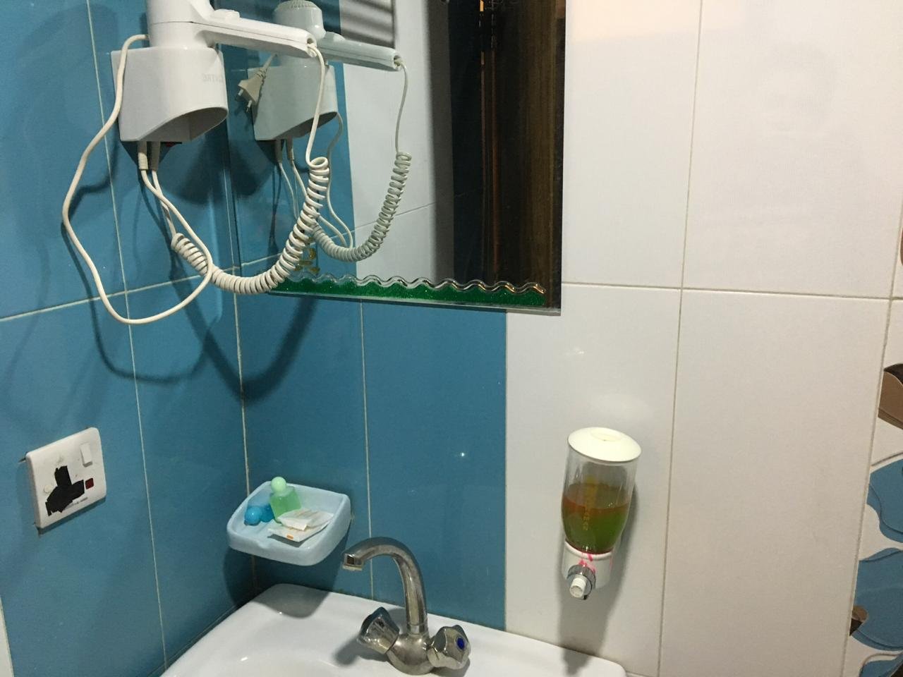 فندق برج الكاظمية