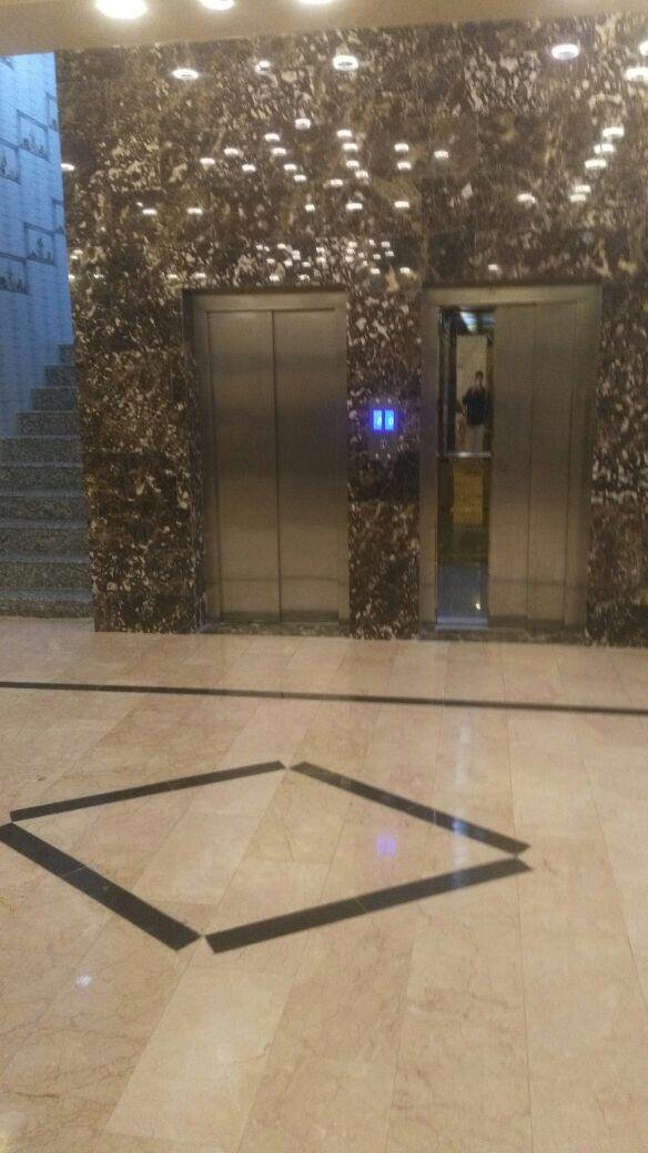 فندق ومطعم الاقمار