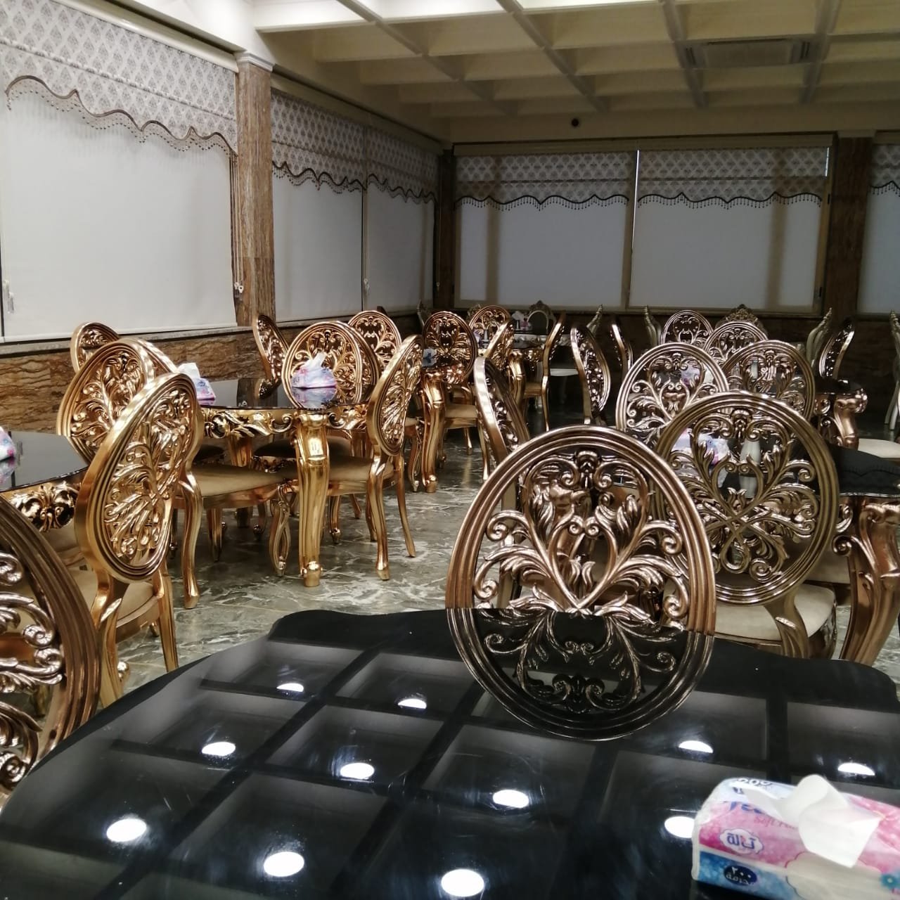 فندق كراون بلاس السياحي