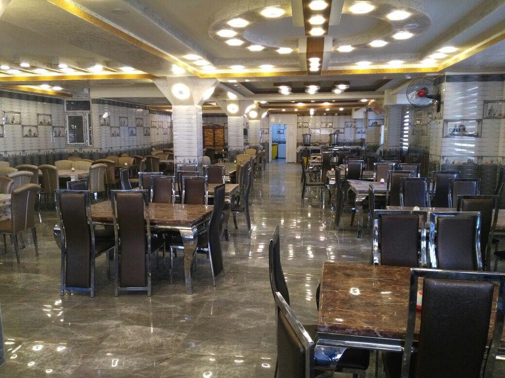 فندق ومطعم الاقمار